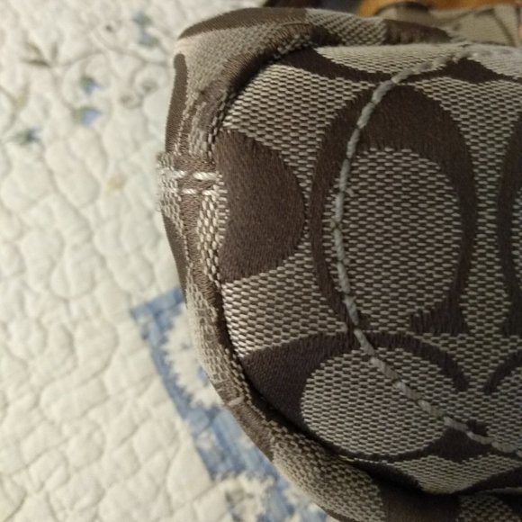 Coach Bleecker Signature Bucket - Picture 10 of 16